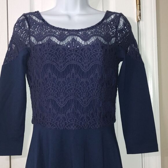 Lilly Pulitzer navy lace skater 3/4 long sleeve crochet upper dress Sz 6 - Picture 3 of 11